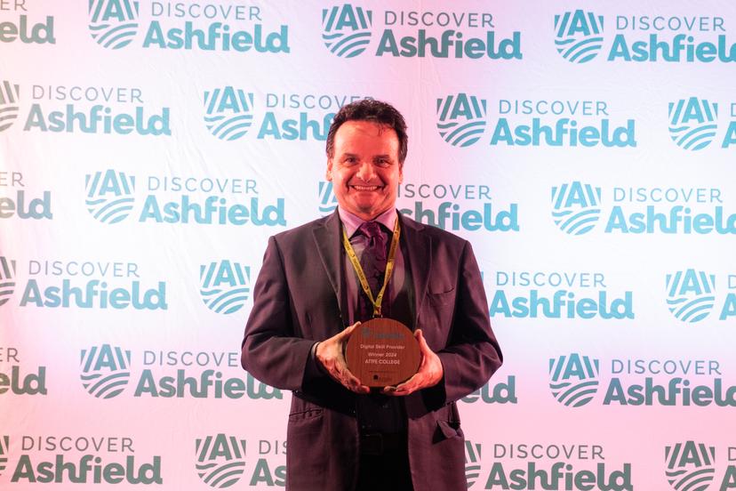 Image at https://media.umbraco.io/dev-discover-ashfield-heartcore/kstosxmp/da-awards-28.jpg