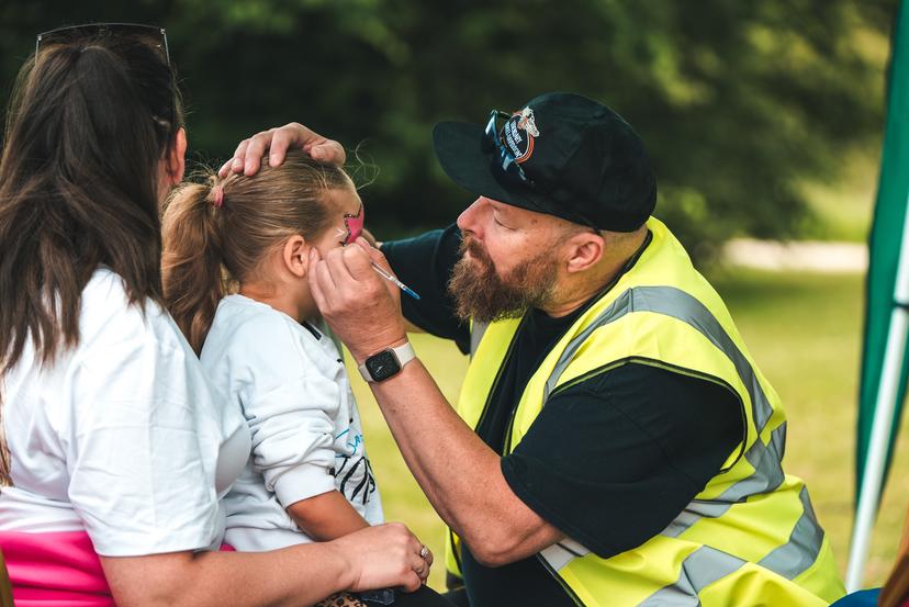 Image at https://media.umbraco.io/dev-discover-ashfield-heartcore/icfj5eui/selston-films-in-the-park-2024-3.jpg