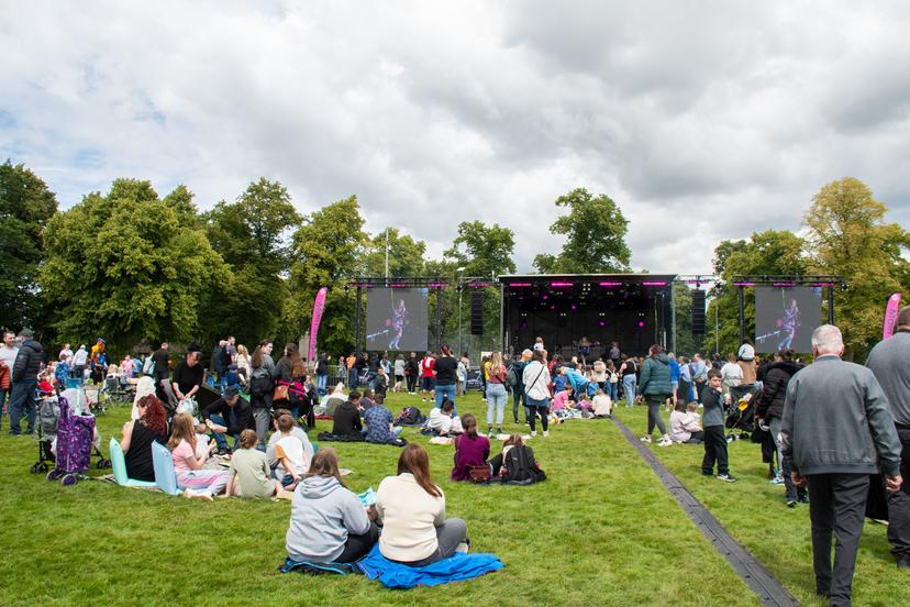 Image at https://media.umbraco.io/dev-discover-ashfield-heartcore/osqbogts/hucknall_fest_24-23-1.jpg