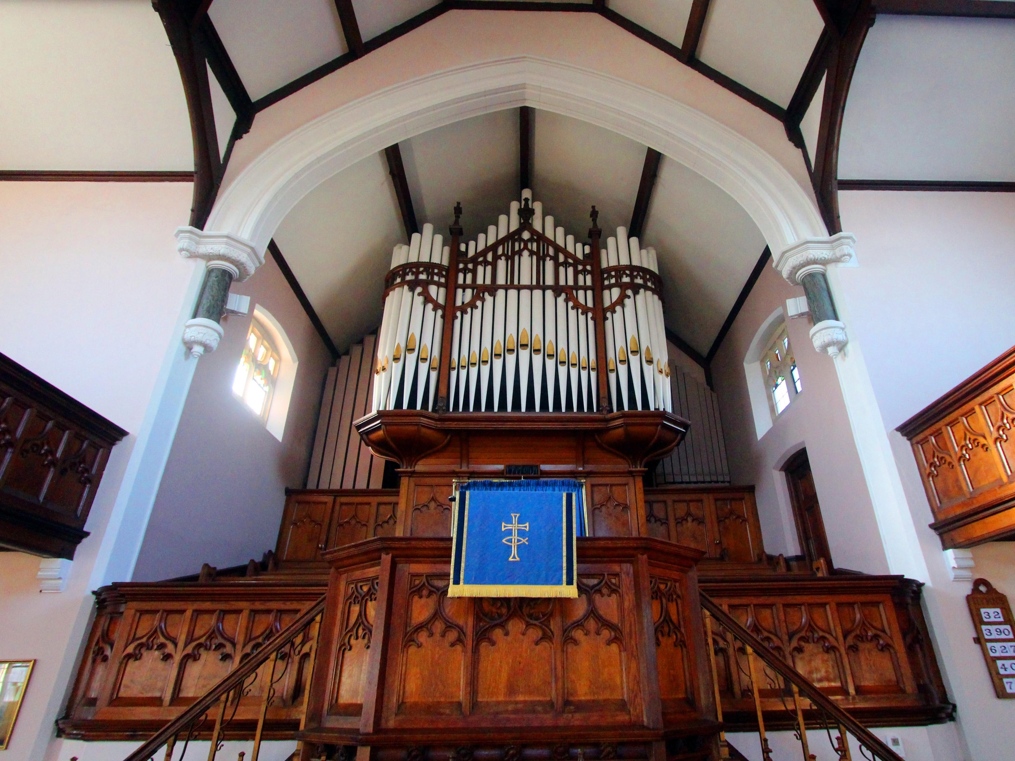 Image for https://media.umbraco.io/dev-discover-ashfield-heartcore/pkjftkfb/united-reformed-church-hucknall-1.jpg